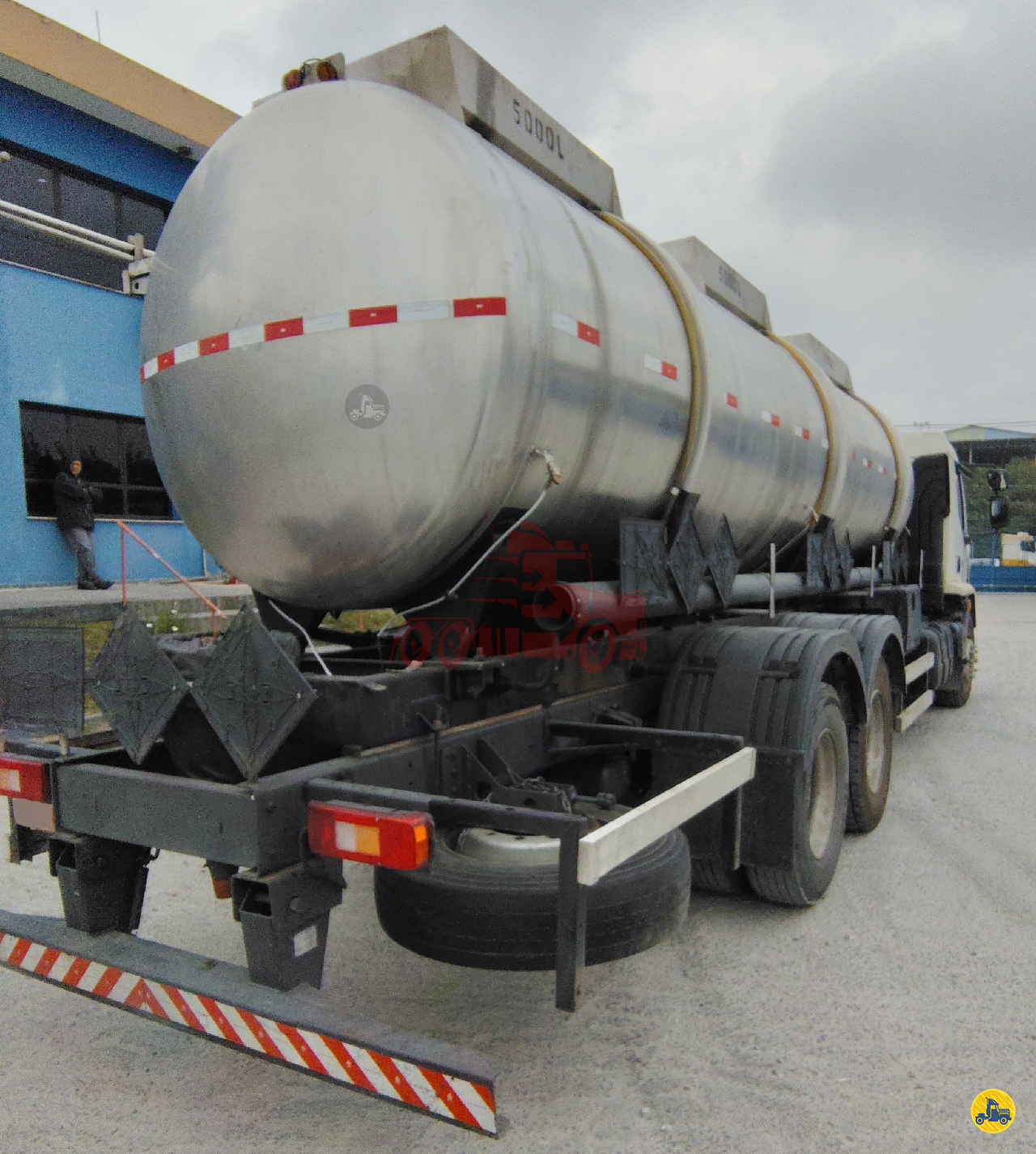 CARROCERIA SOBRE CHASSI  TRUCK TANQUE INOX TVG Caminhões GUARULHOS SÃO PAULO SP